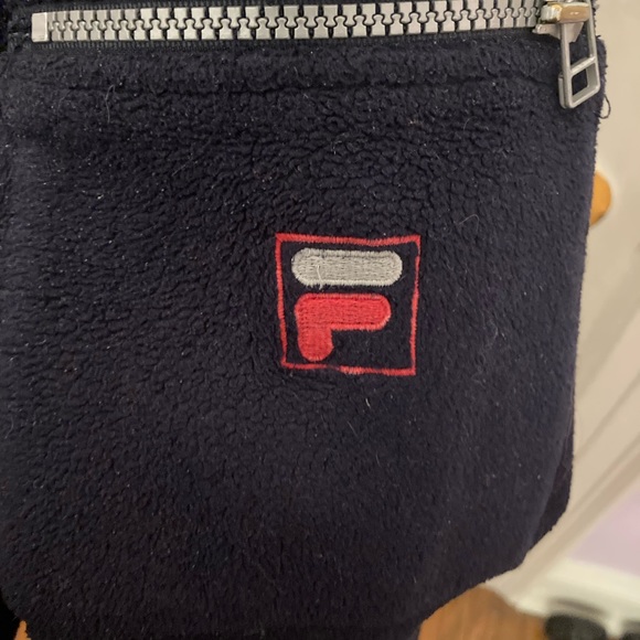 Fila red and black quarter zip size XL. - Picture 5 of 5